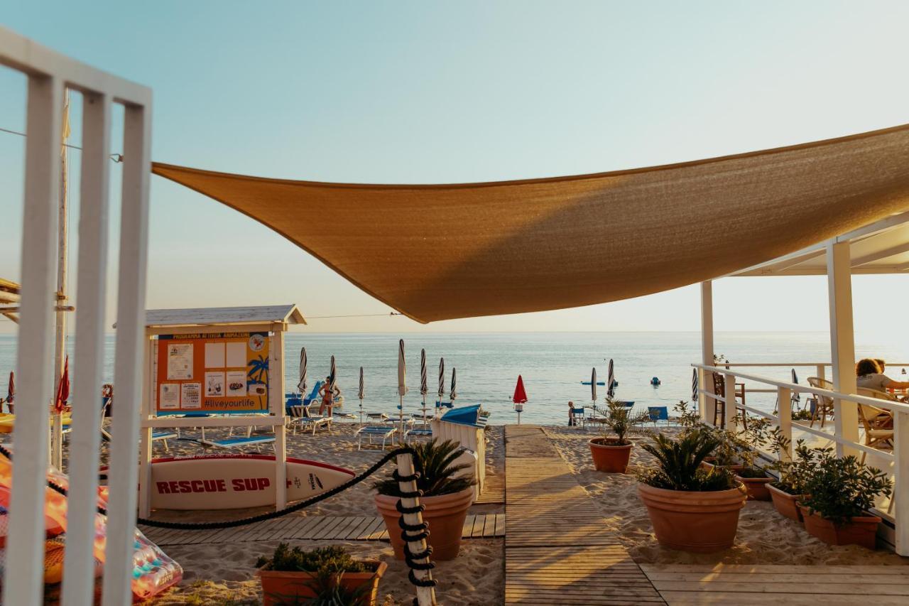 Hotel Saline Palinuro Bagian luar foto