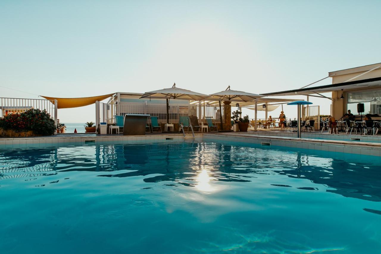 Hotel Saline Palinuro Bagian luar foto
